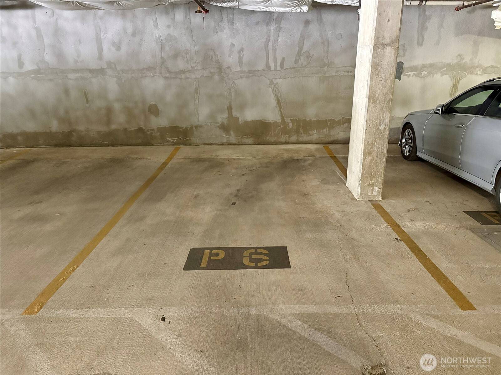 Bainbridge Island, WA 98110,170 Harbor Square LOOP NE #P-6