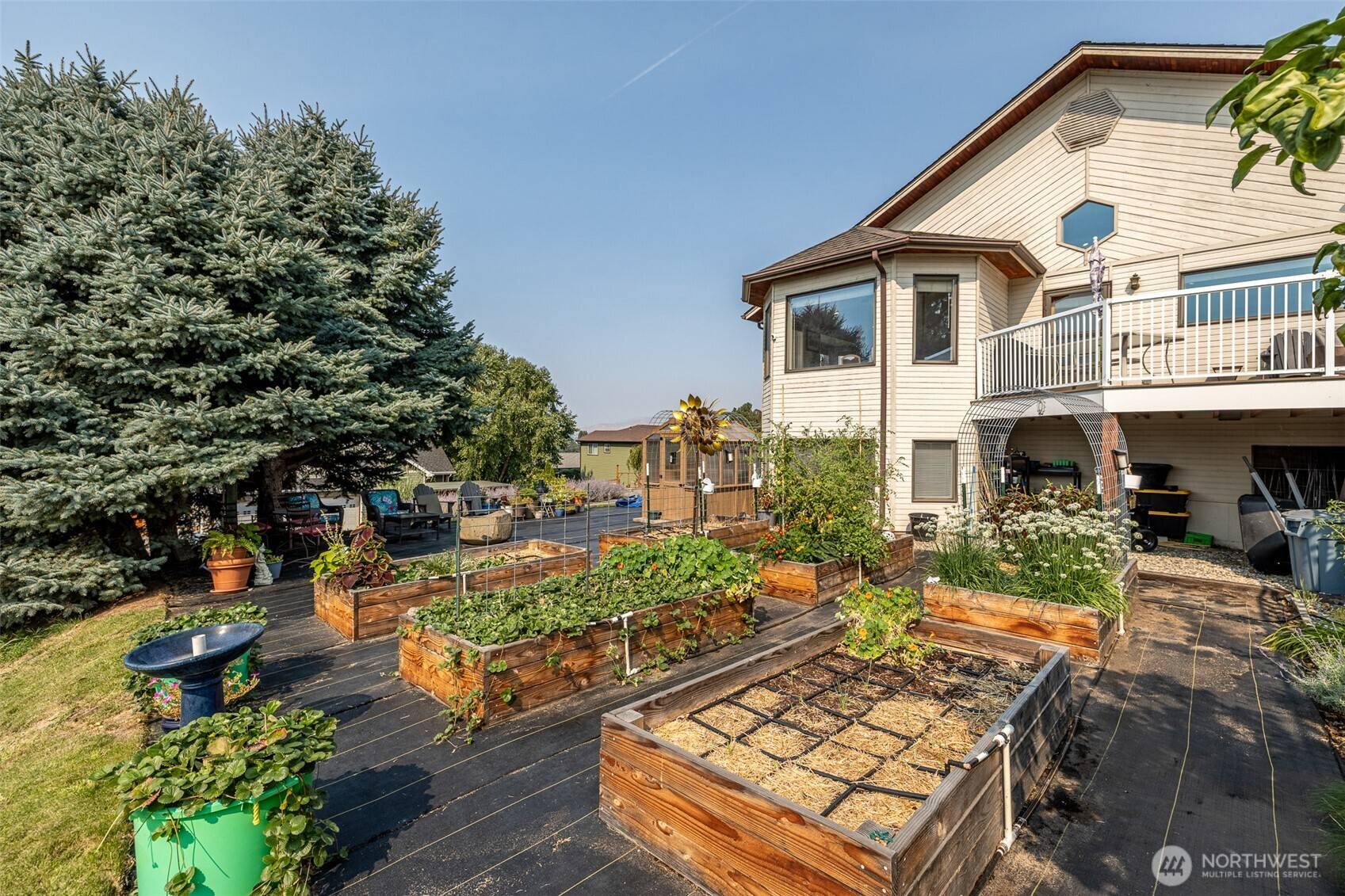 East Wenatchee, WA 98802,326 23rd ST NE