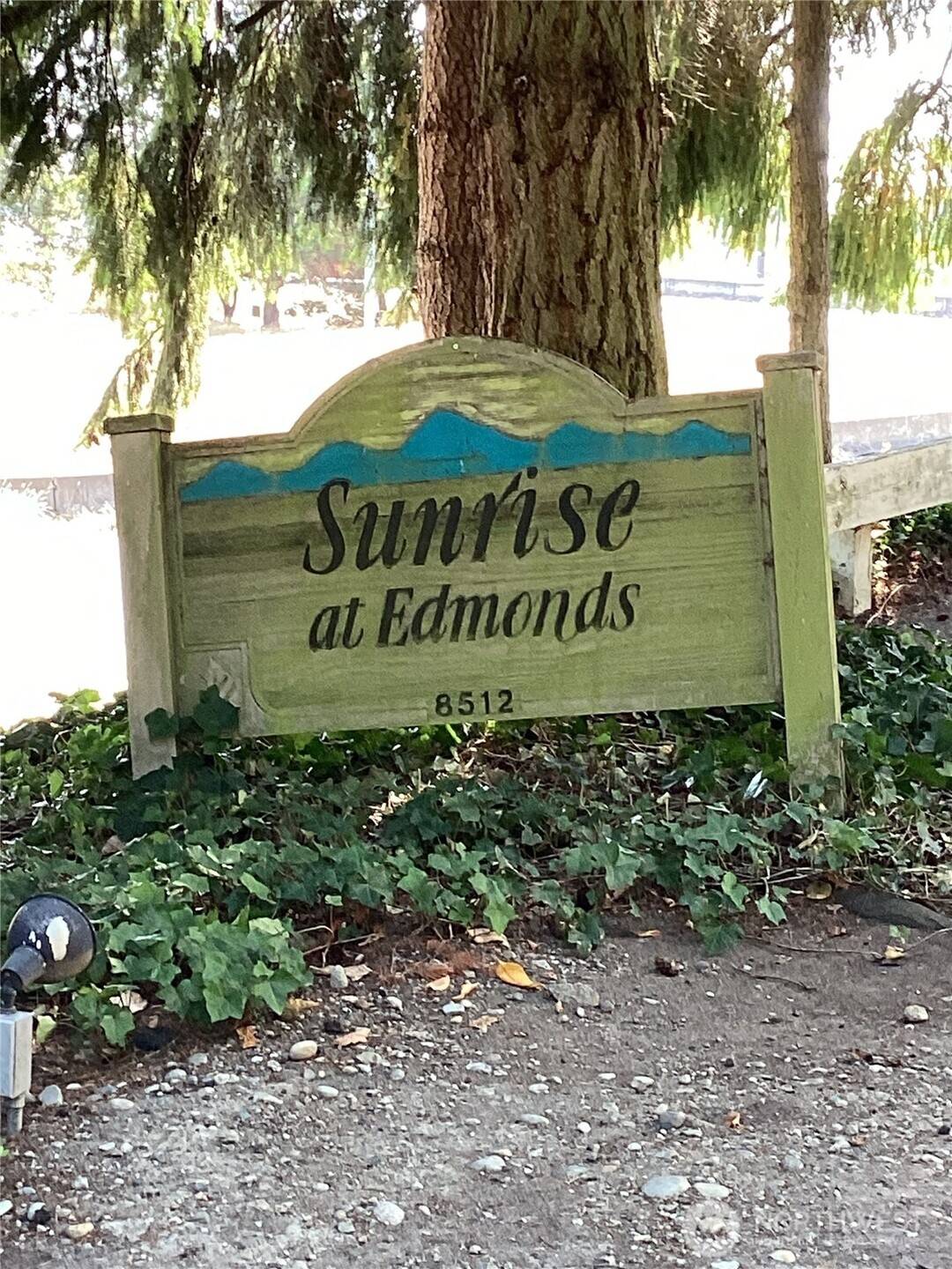 Edmonds, WA 98026,8512 242nd ST SW #4