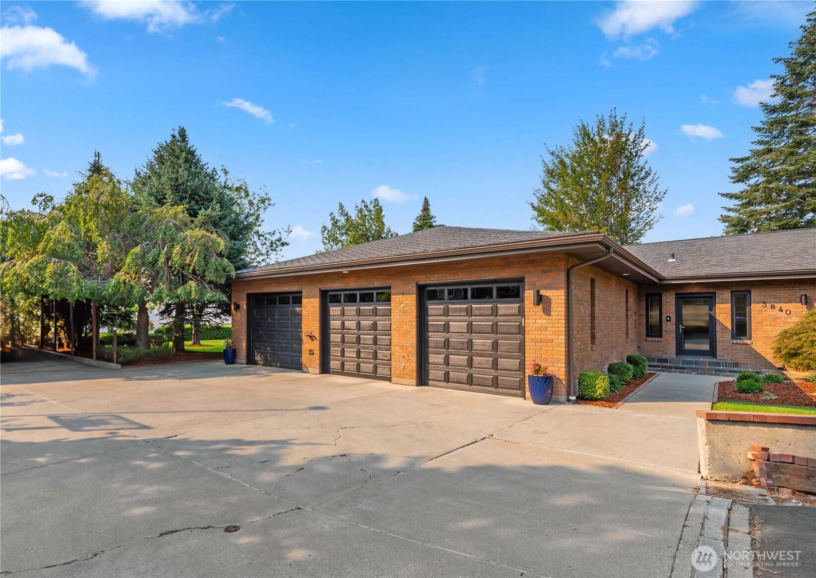 Wenatchee, WA 98801,3840 School ST