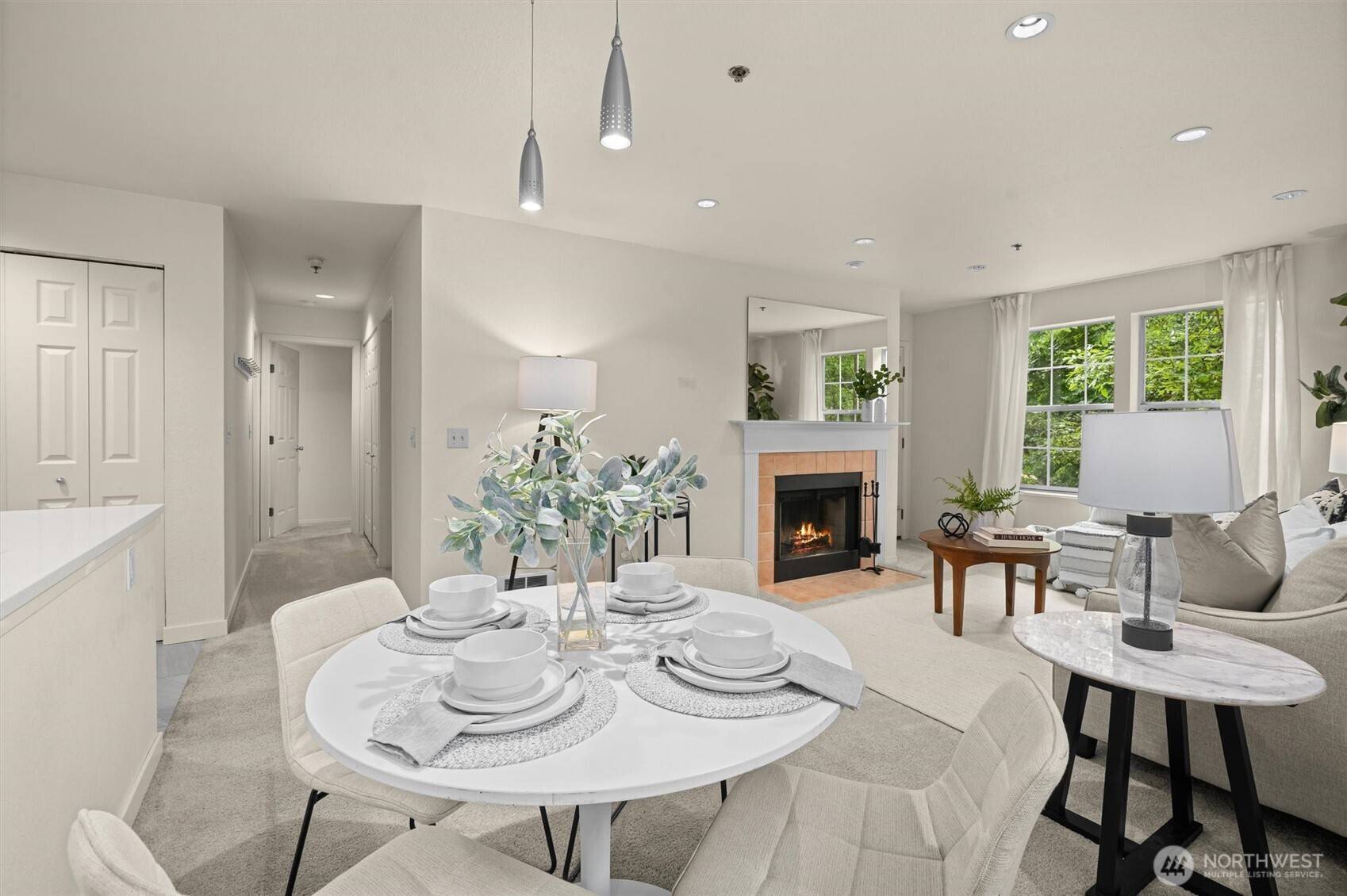 Bellevue, WA 98005,2540 118th AVE SE #202