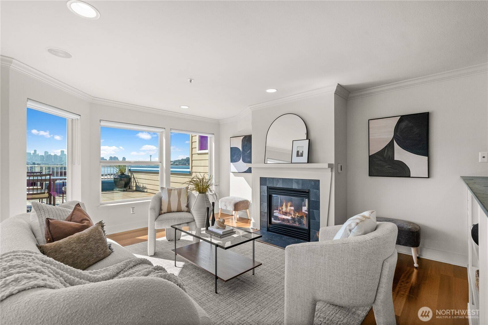 Seattle, WA 98105,3919 Latona AVE NE #305