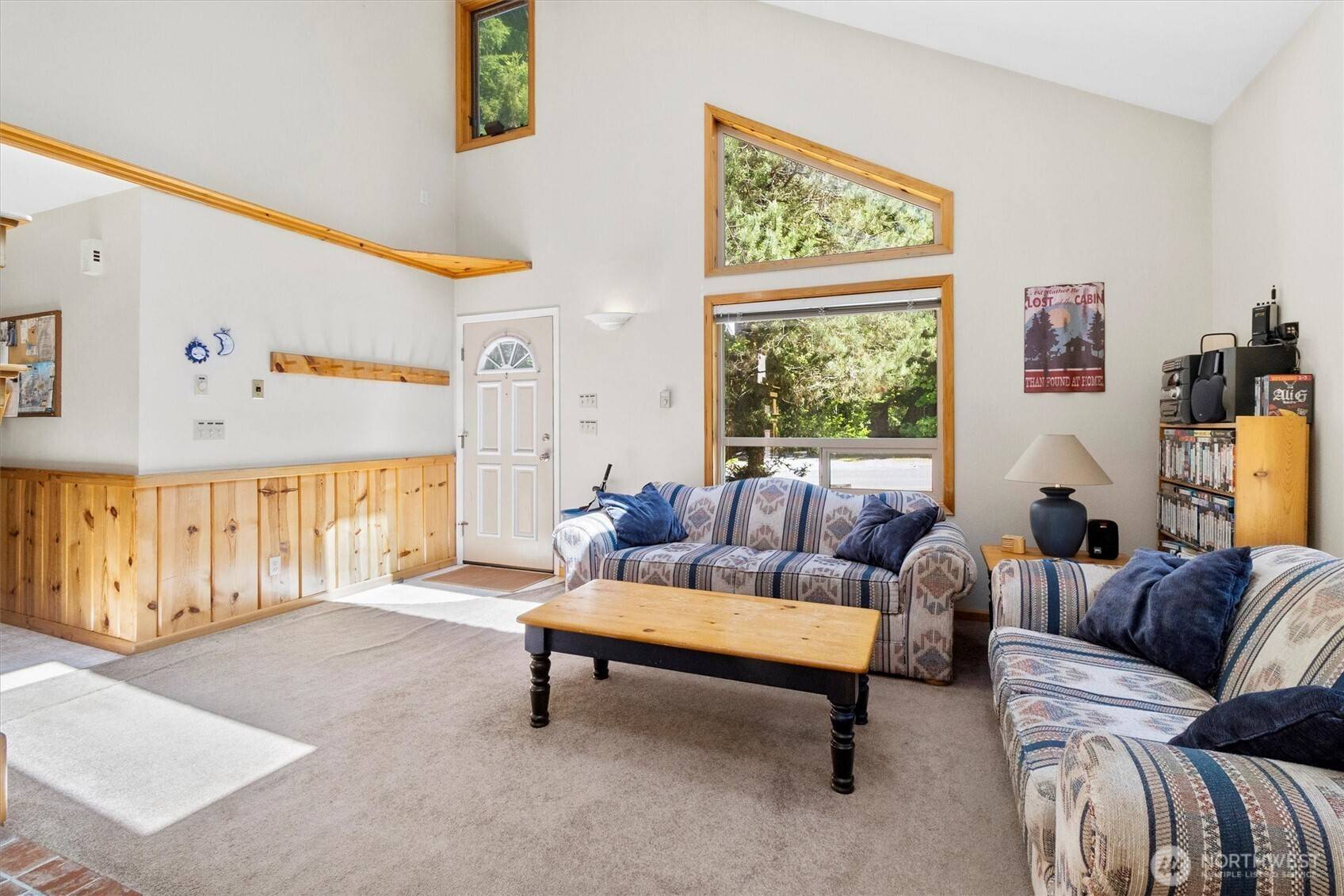 Glacier, WA 98244,7101 Rainier WAY