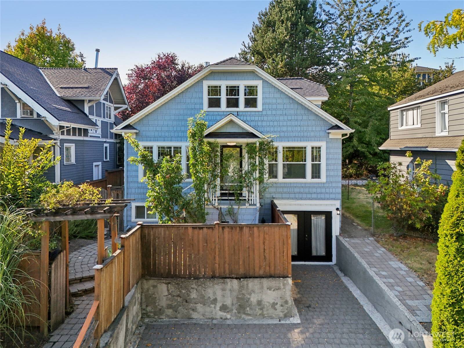 Seattle, WA 98112,511 23rd AVE E