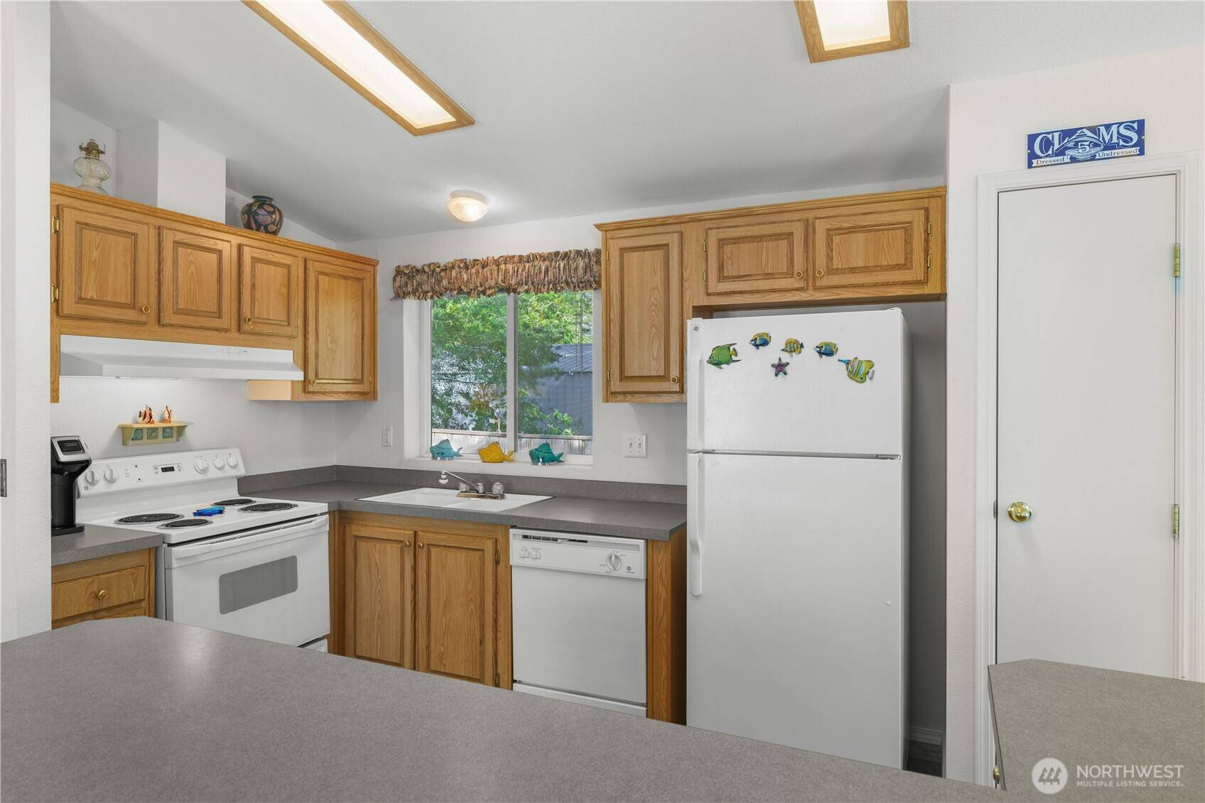 Ocean Park, WA 98640,26702 Dell ST