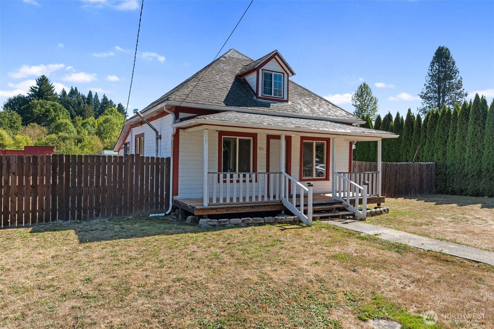 Vader, WA 98593,916 B ST