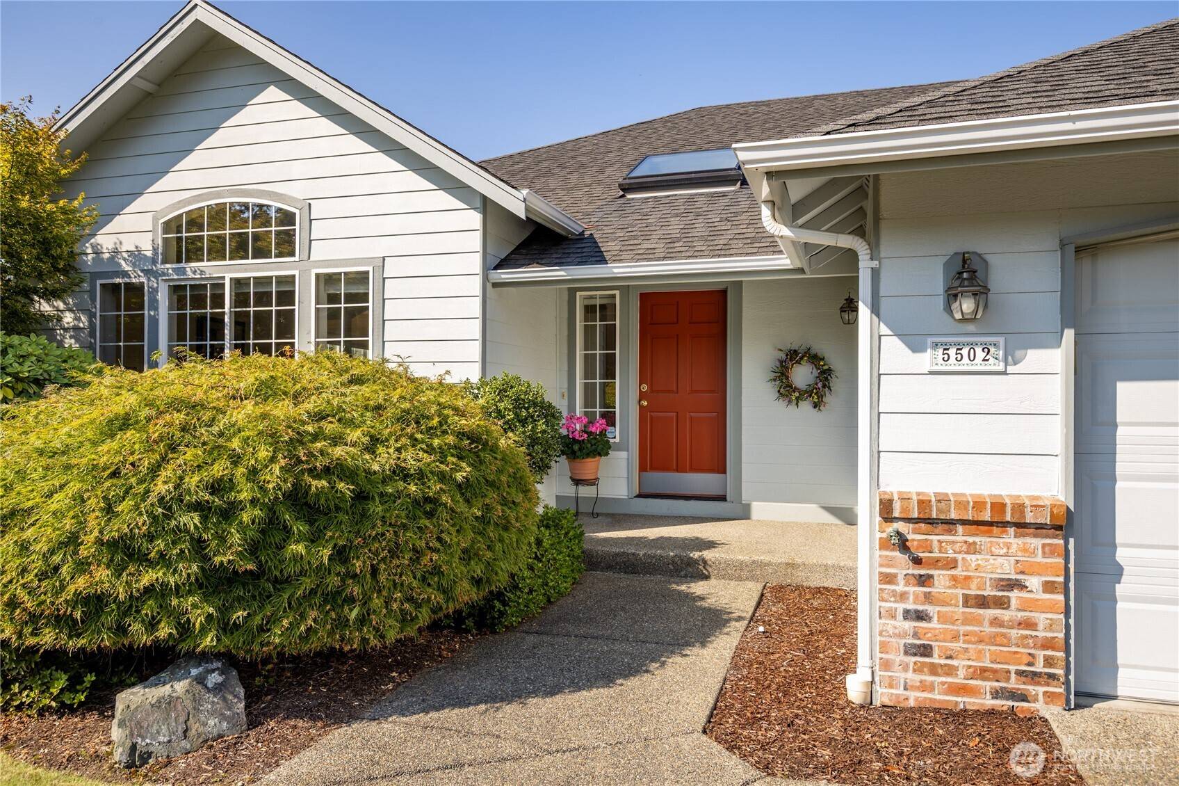 Auburn, WA 98092,5502 Elizabeth LOOP SE