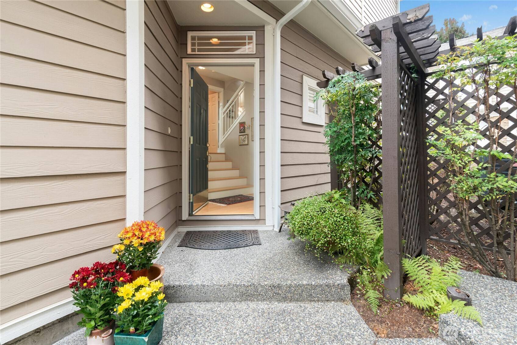 Kirkland, WA 98033,8630 113th LN NE