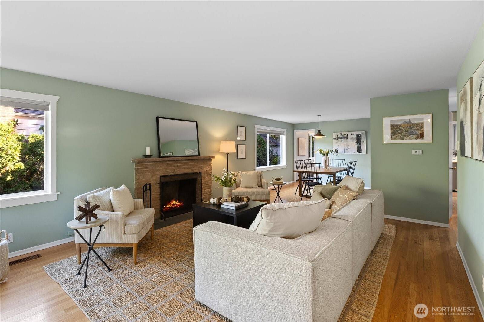 Seattle, WA 98117,8564 30th AVE NW