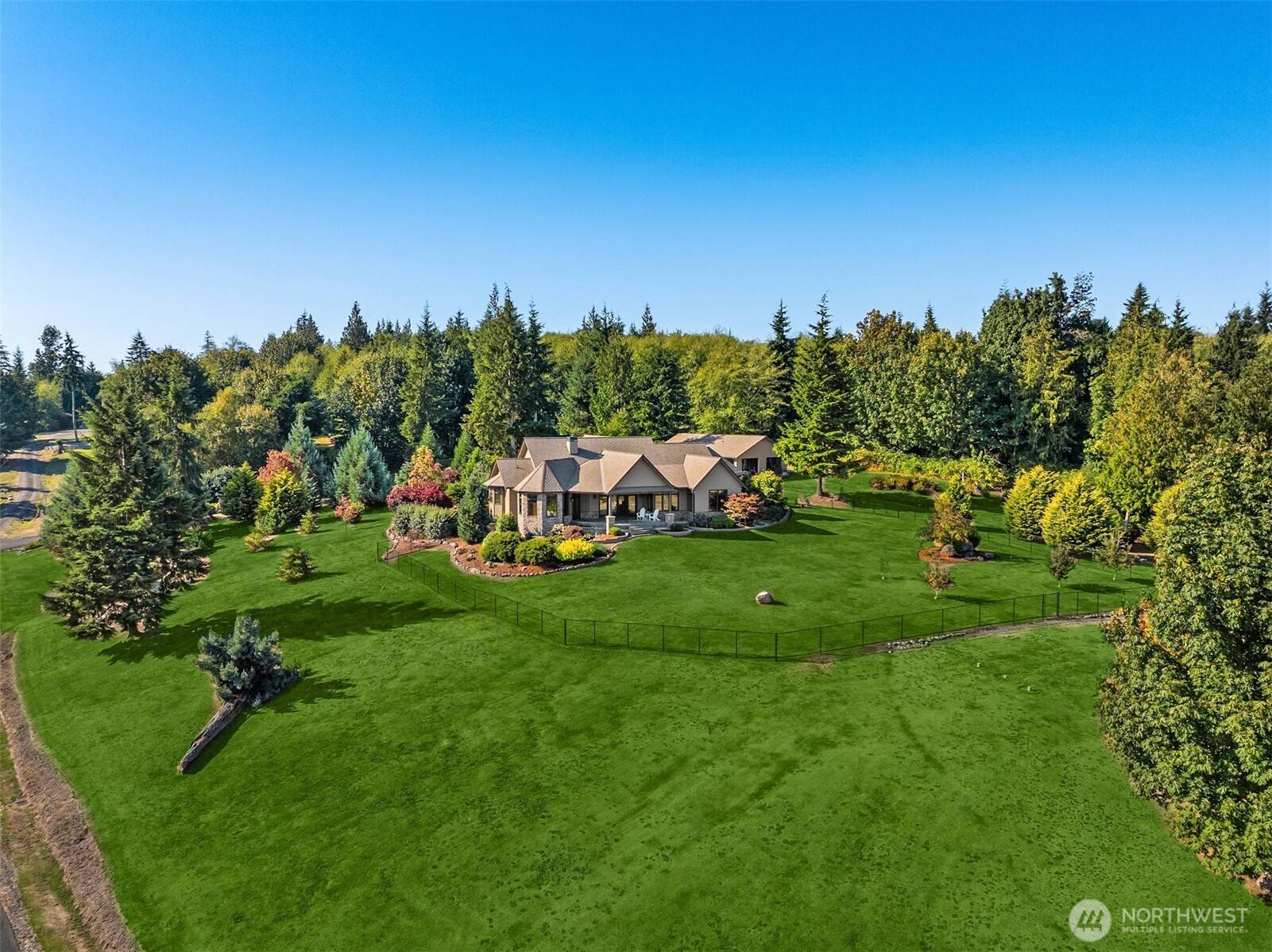Hansville, WA 98340,39171 NE No Name PL