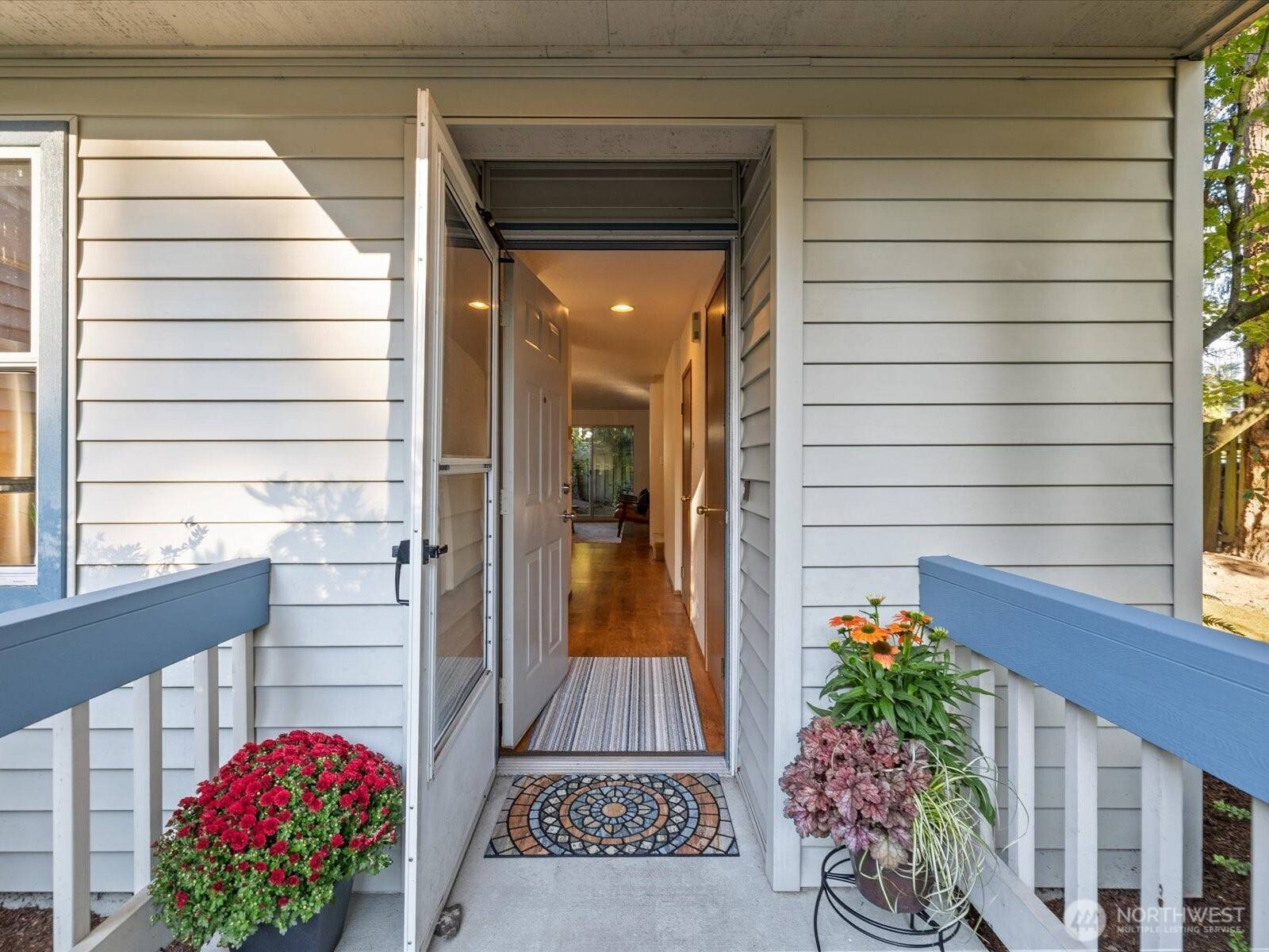 Edmonds, WA 98026,7606 201st ST SW #G