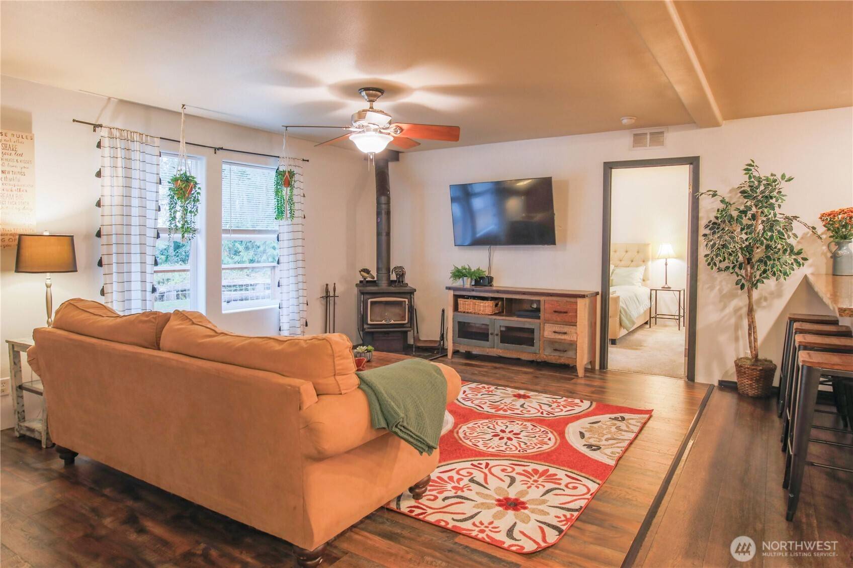 Greenbank, WA 98253,975 Little Valley LN