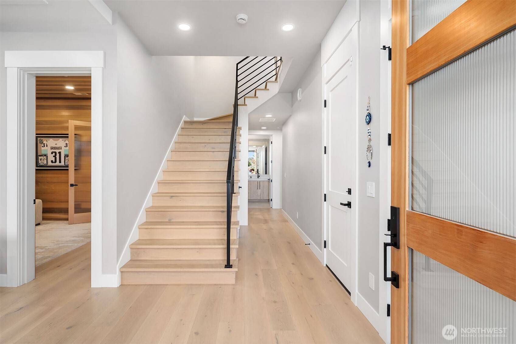 Bellevue, WA 98006,17281 SE 43rd ST