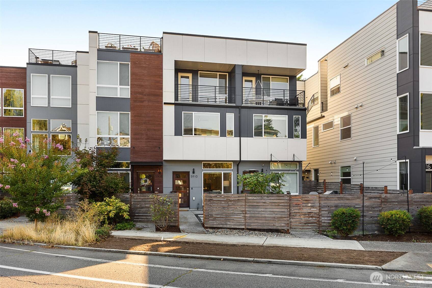 Seattle, WA 98136,5910 Fauntleroy WAY SW