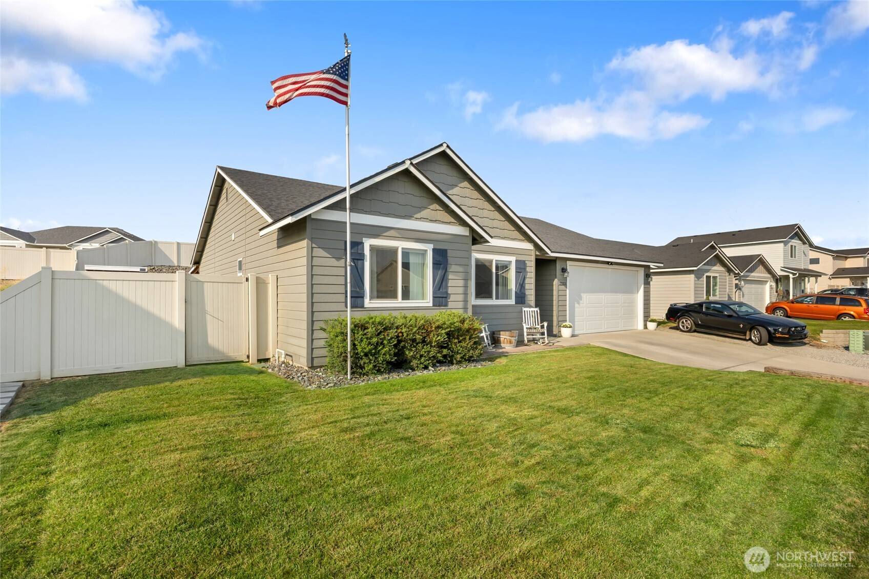 East Wenatchee, WA 98802,2223 Maryhill ST SE