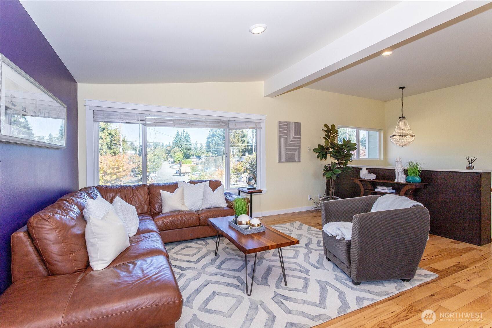 Renton, WA 98056,3905 NE 6th ST