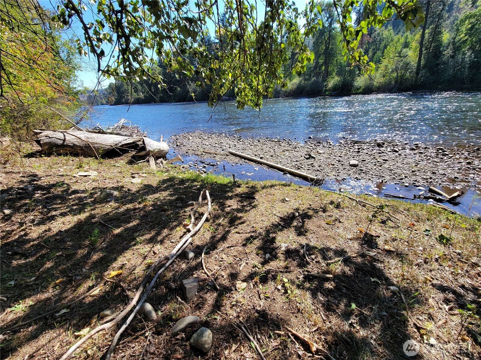 Cle Elum, WA 98922,51 Highway 10