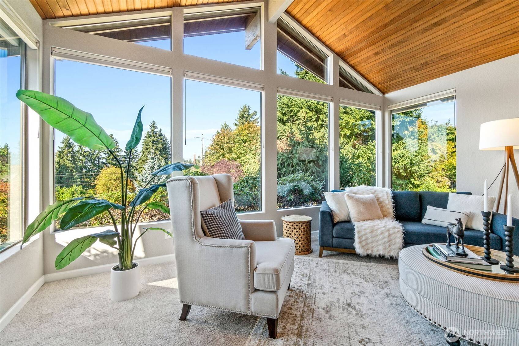 Kent, WA 98030,943 E Cherry Hill ST