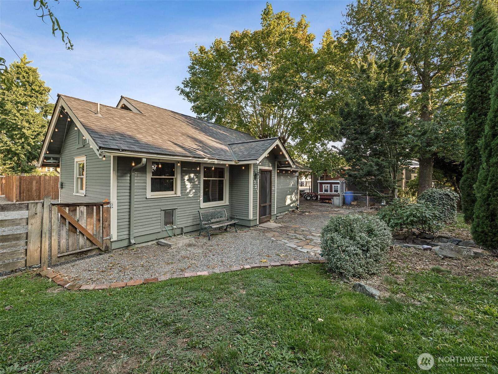 Enumclaw, WA 98022,1921 Division ST