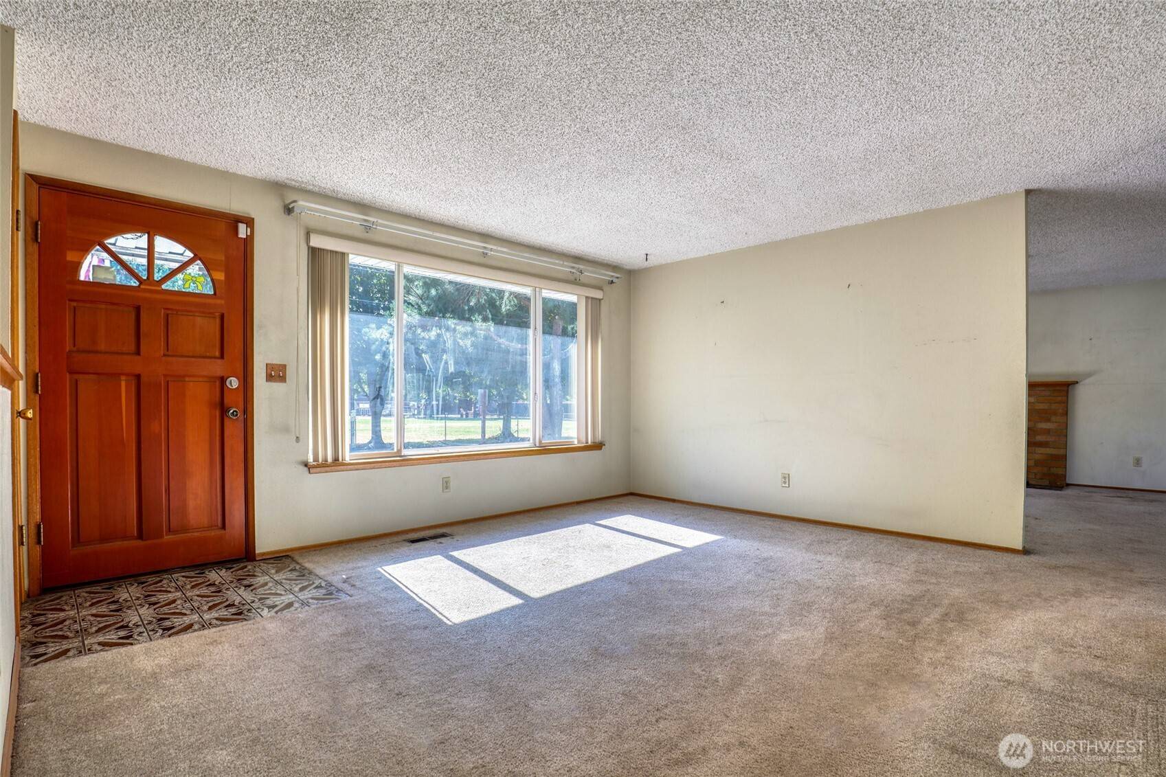 Seattle, WA 98178,4504 S 124th ST