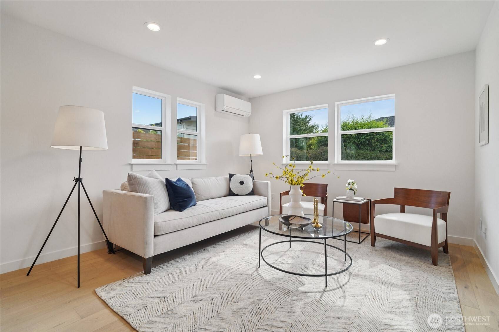 Seattle, WA 98115,8227 Latona AVE NE