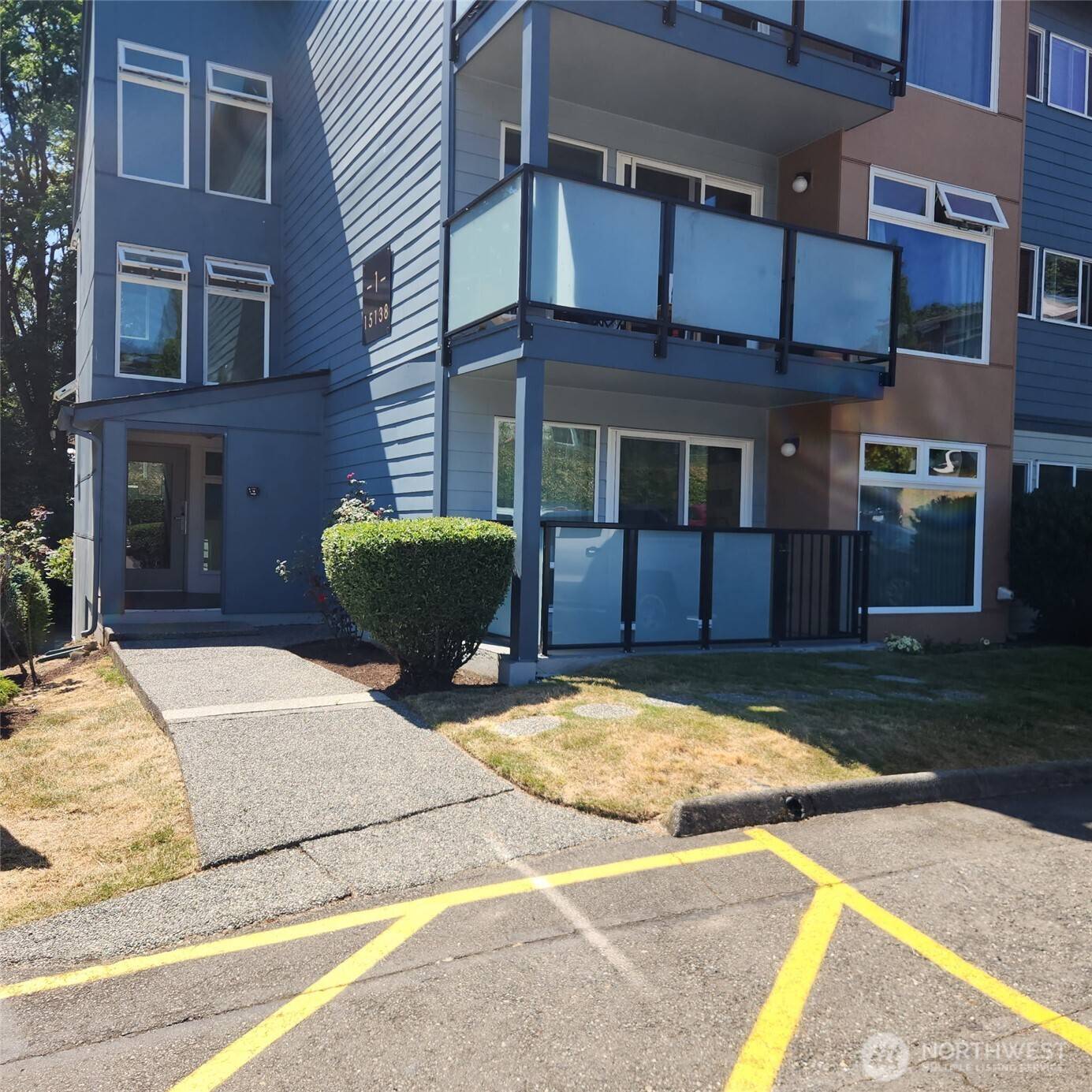 Tukwila, WA 98188,15138 65th AVE S #107