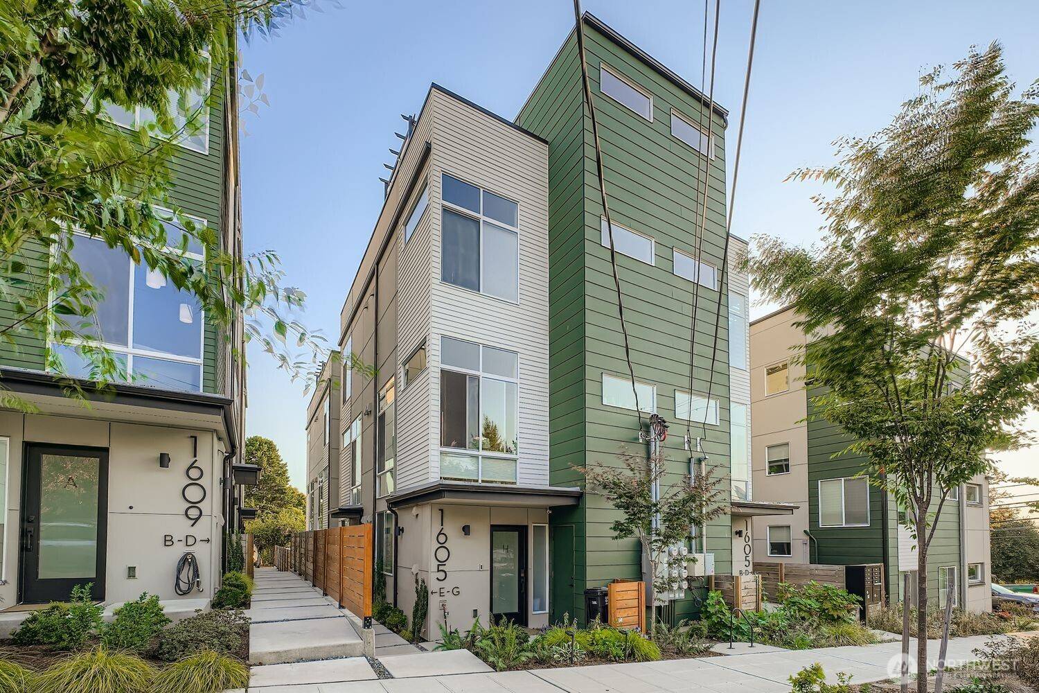 Seattle, WA 98144,1605 S Washington St #F