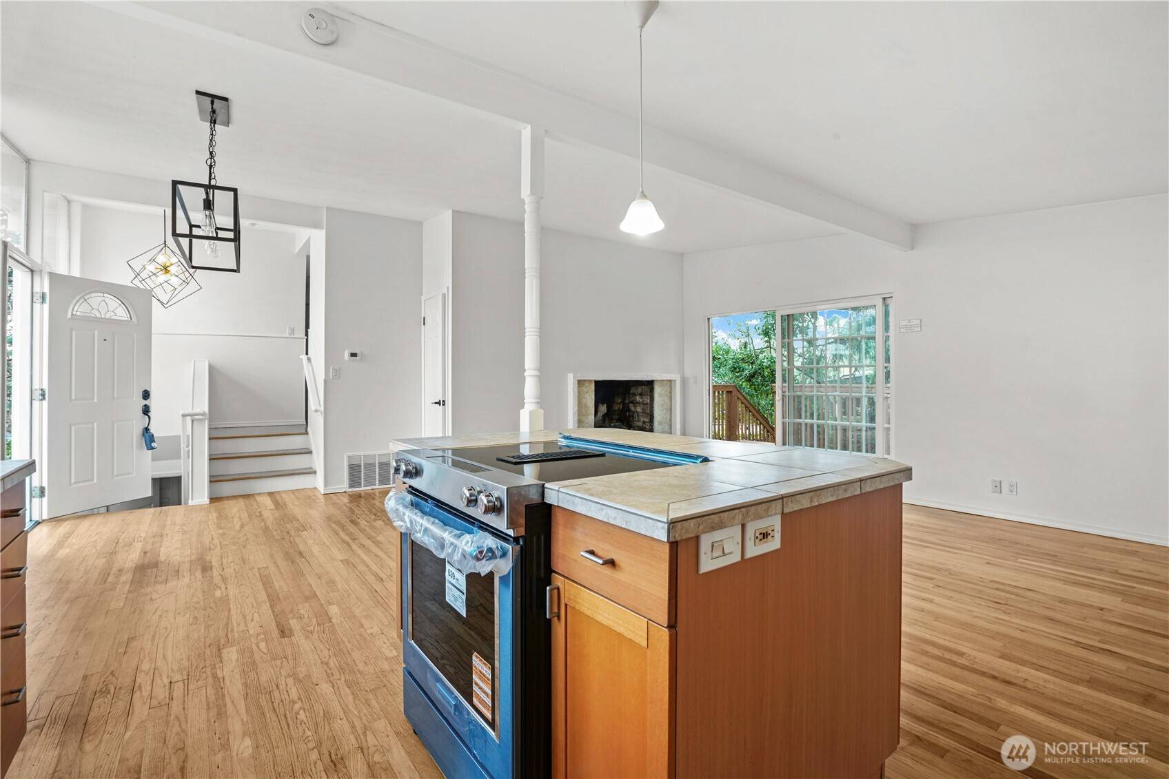 Bellevue, WA 98007,1060 149th PL SE