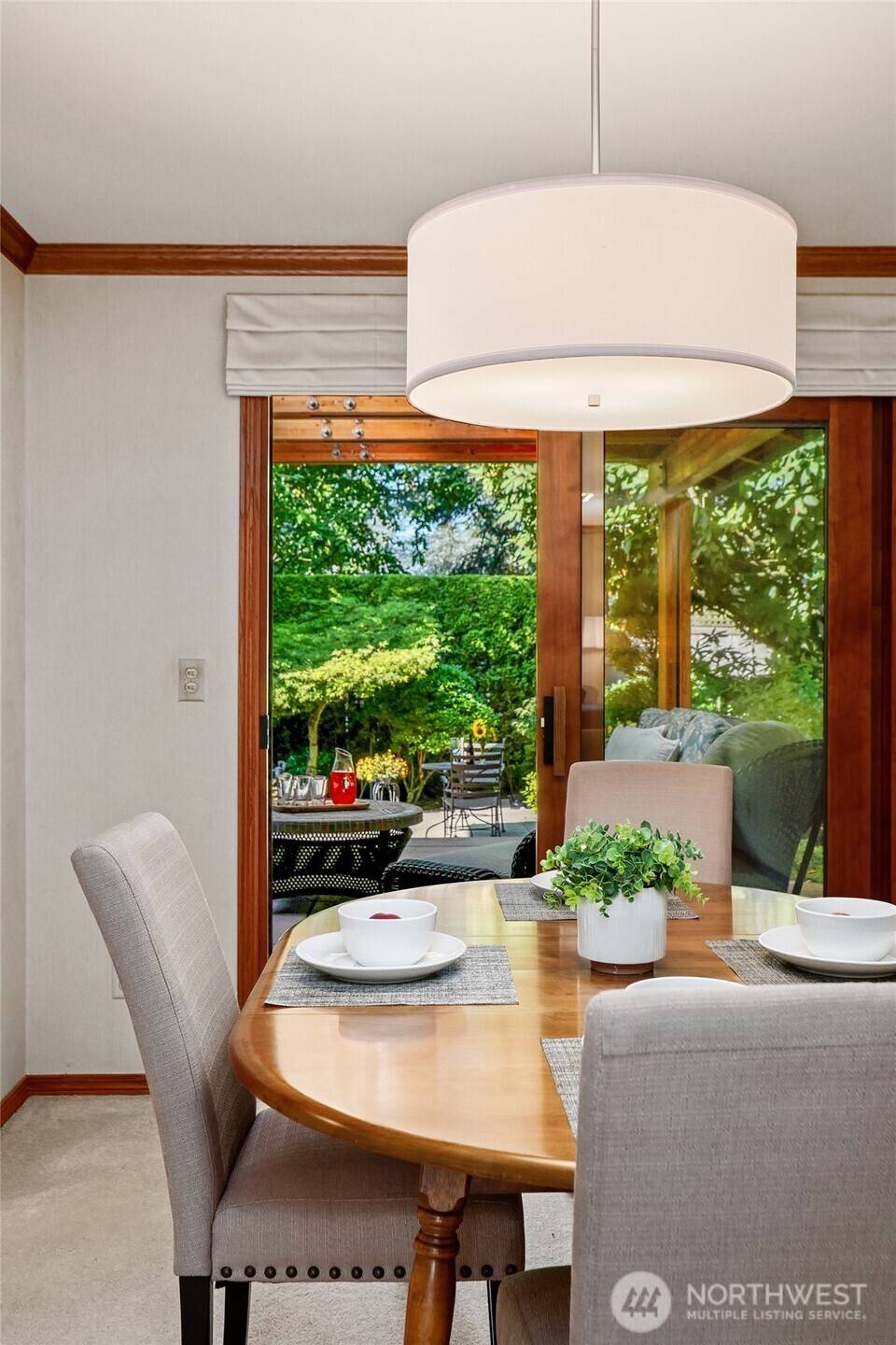 Kirkland, WA 98034,10126 NE 116th PL