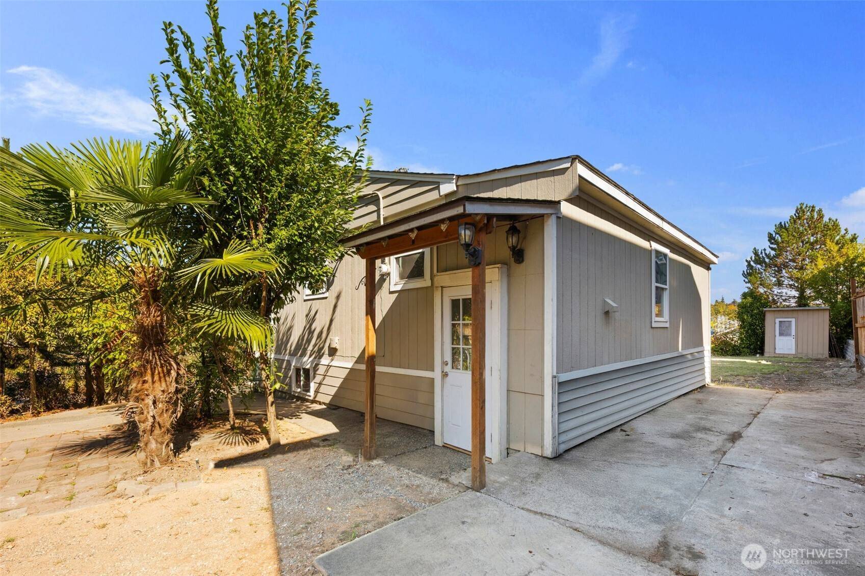 Seattle, WA 98144,1901 S Plum St