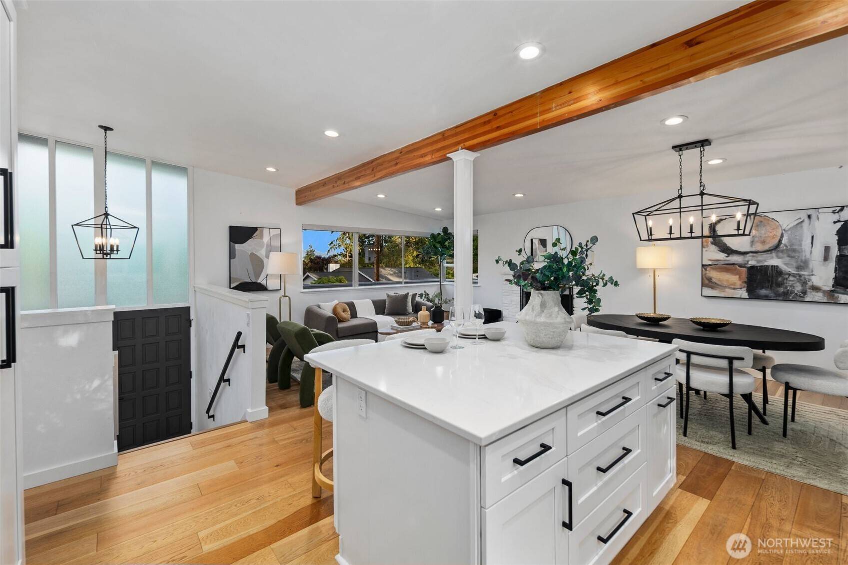 Bellevue, WA 98008,201 165th AVE NE