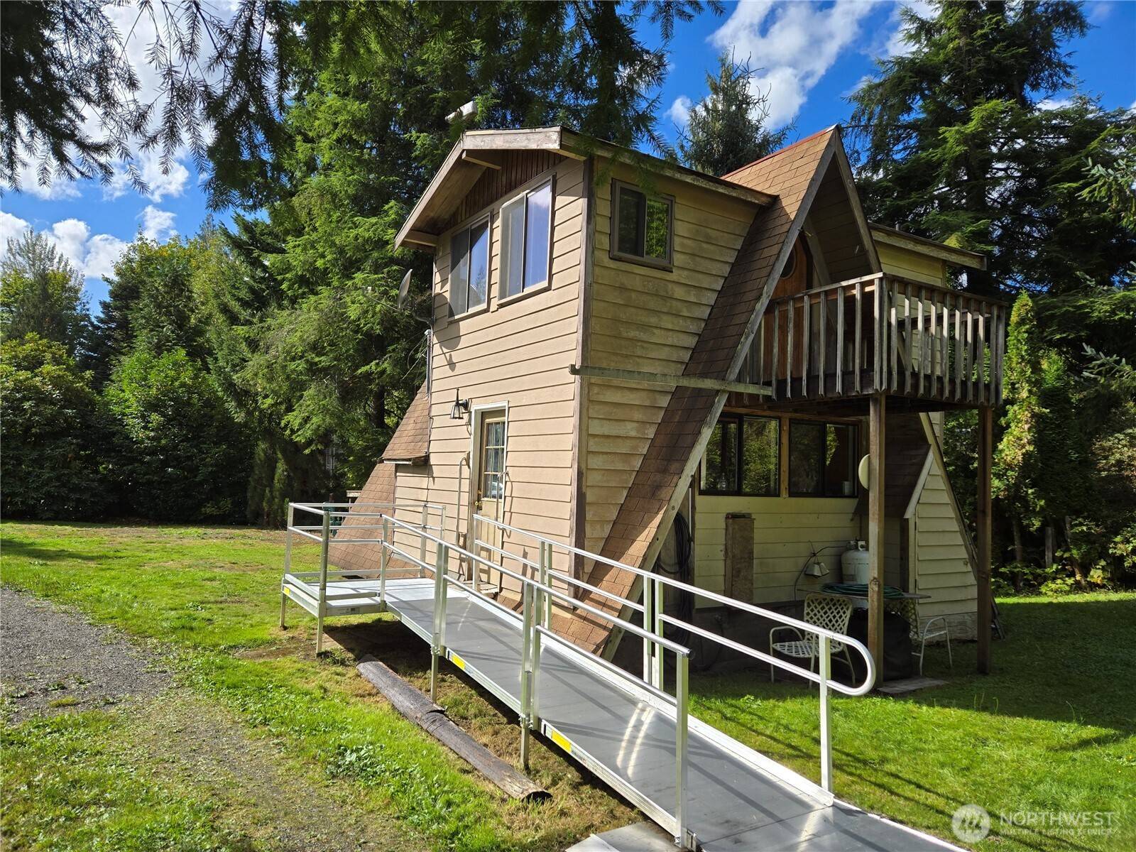 Granite Falls, WA 98252,23417 N River DR