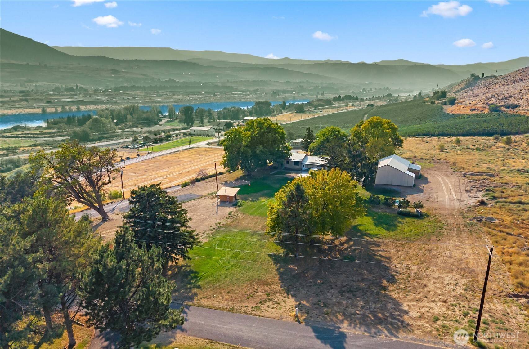 Rock Island, WA 98850,1550 Pear Lane