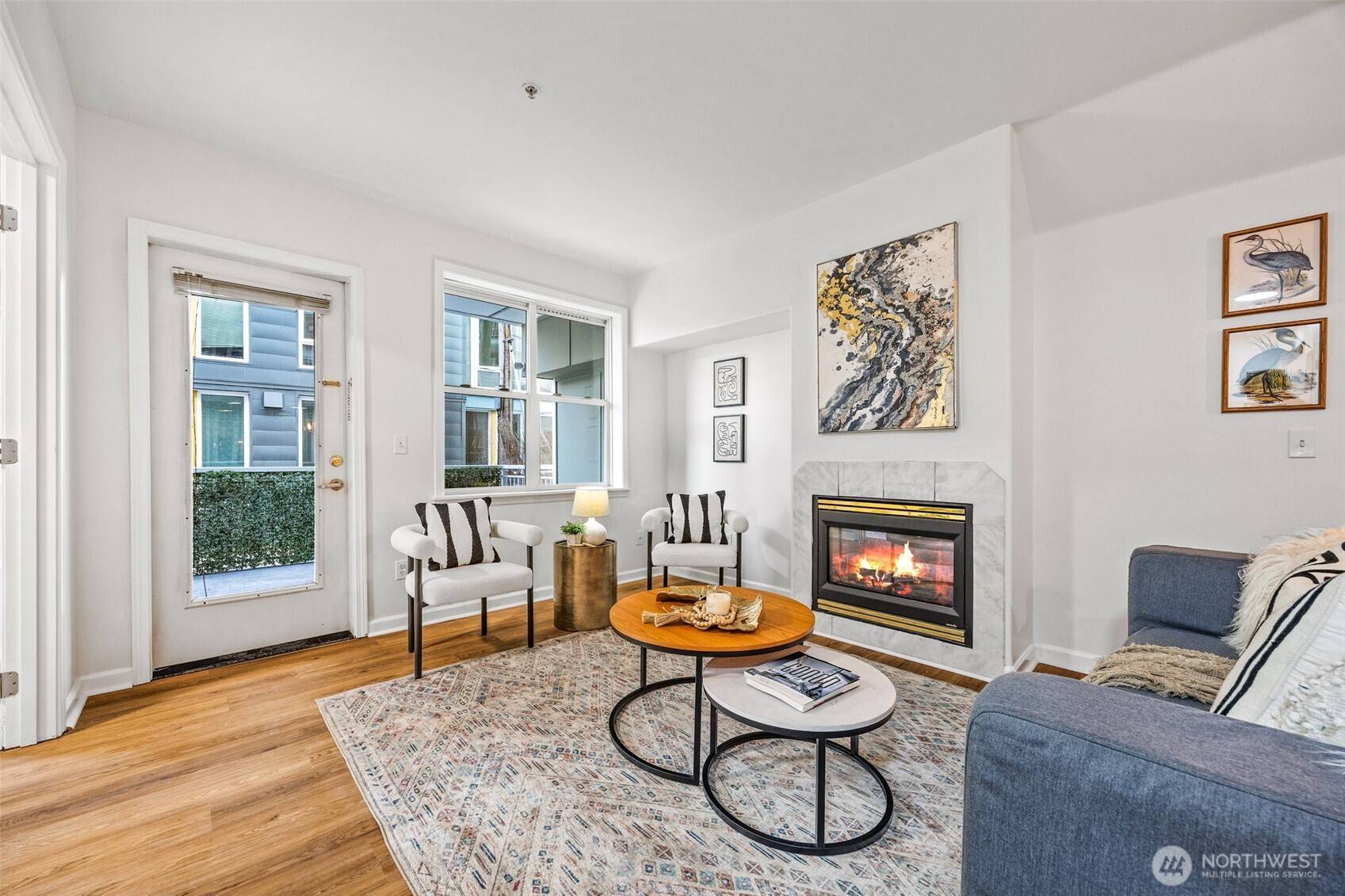 Seattle, WA 98105,4722 12th AVE NE #203