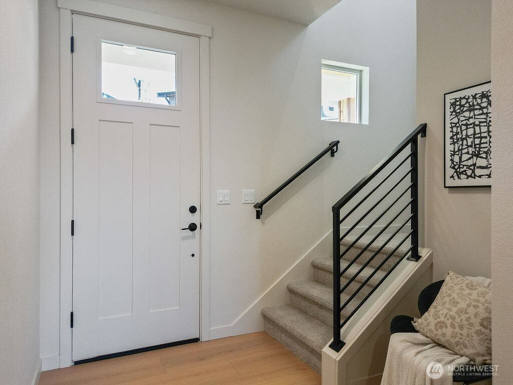 Everett, WA 98201,429 Legion DR