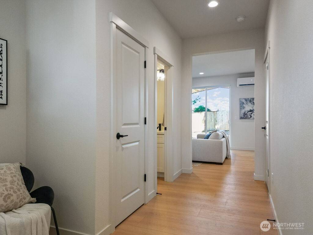 Everett, WA 98201,429 Legion DR