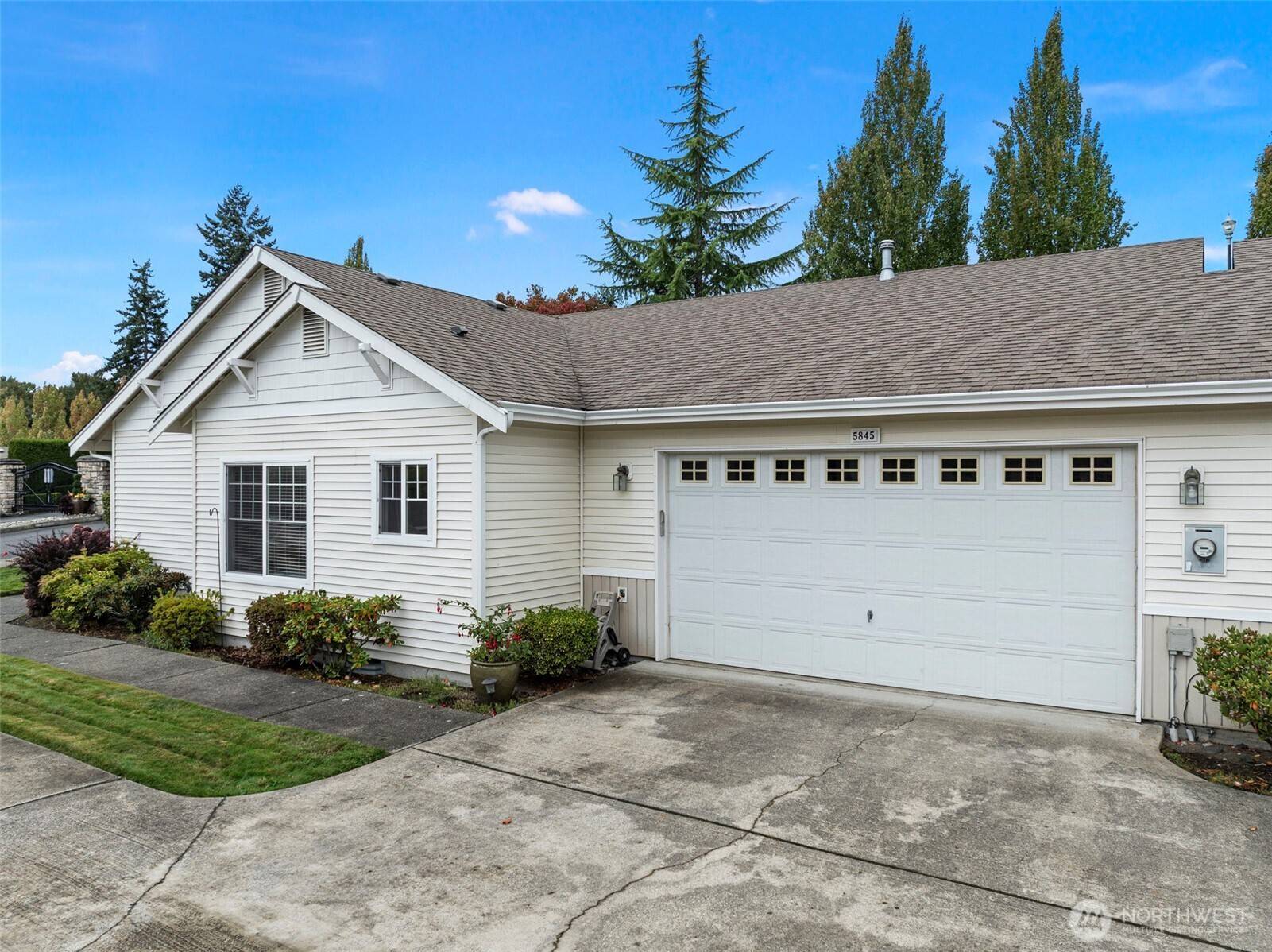 University Place, WA 98467,5845 54th Street West #57