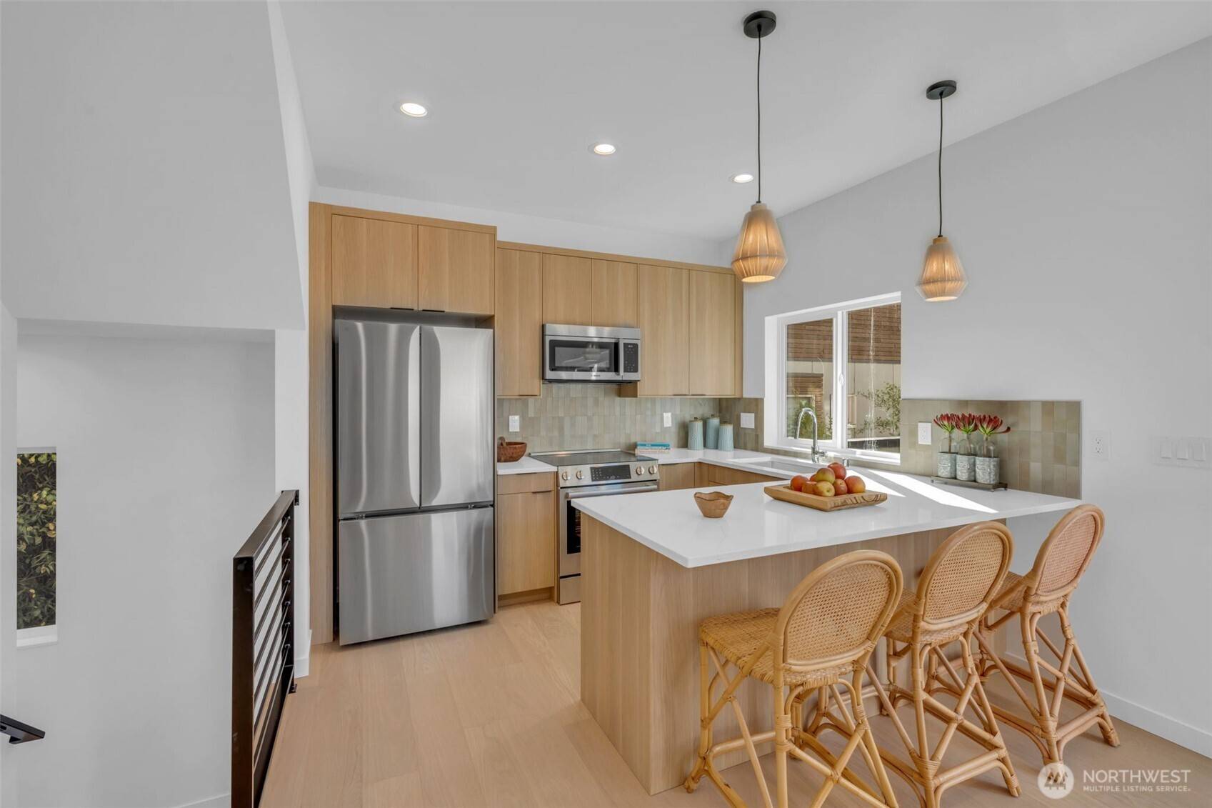 Seattle, WA 98136,5640 49th AVE SW