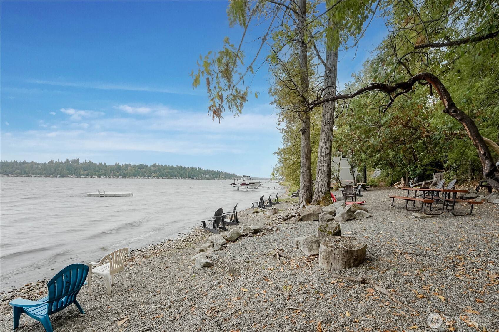 Sammamish, WA 98074,825 206th AVE NE