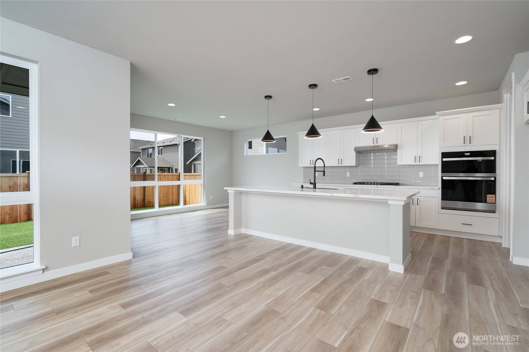 Oak Harbor, WA 98277,2443 SW Ridgeway DR