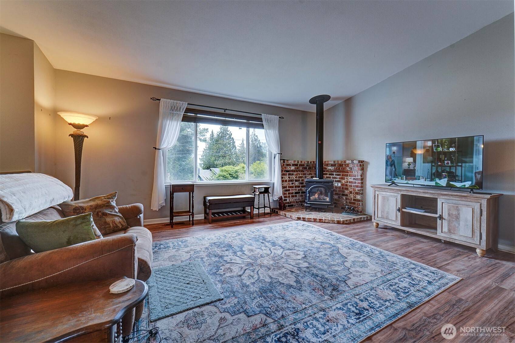 Poulsbo, WA 98370,1841 NW Russell ST