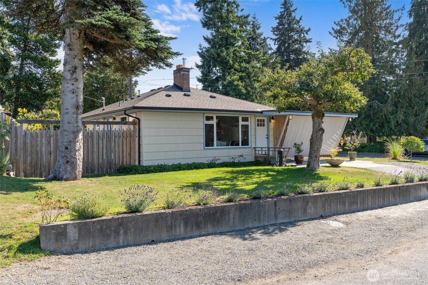 University Place, WA 98466,7530 Olympus DR W