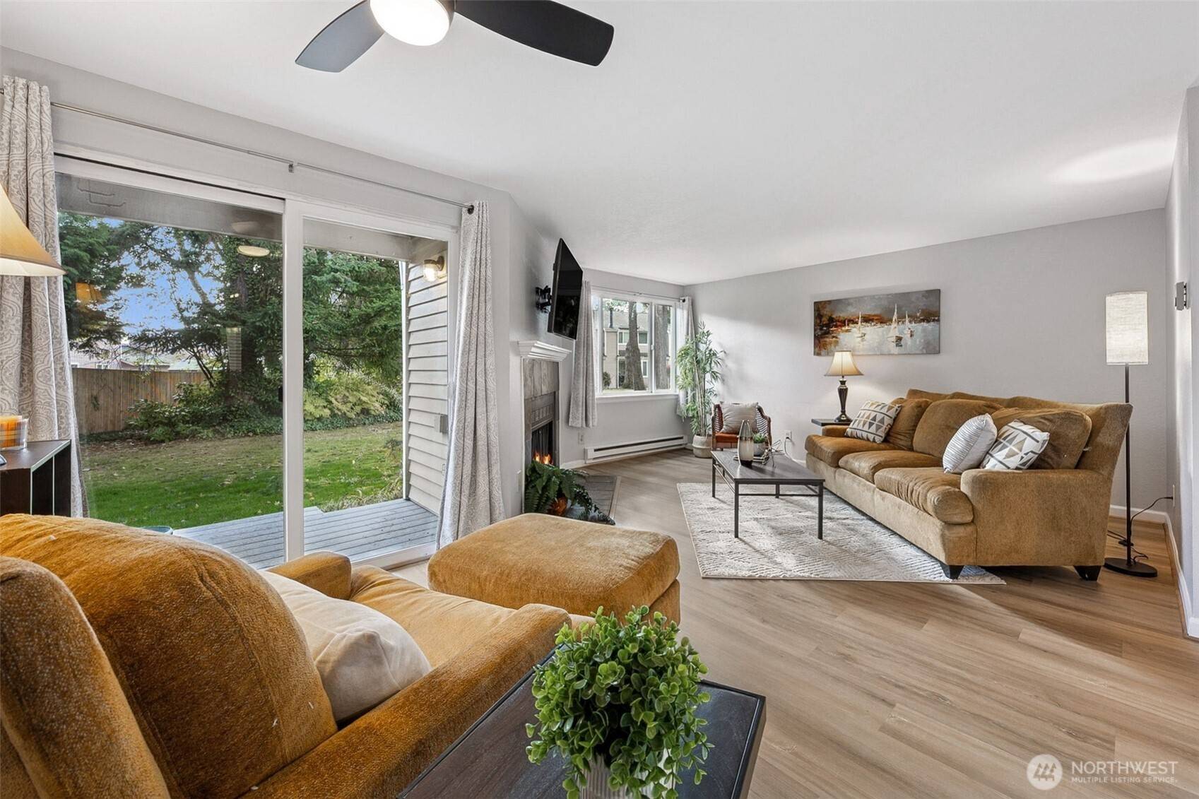 Des Moines, WA 98198,23816 12th PL S #406