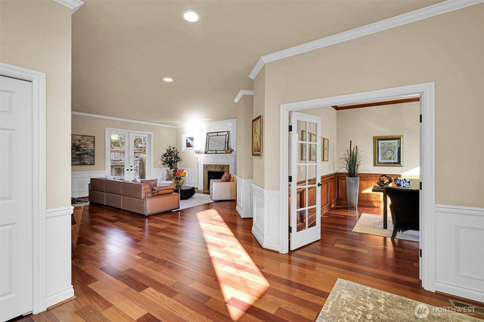 Bellevue, WA 98006,4563 162nd LN SE