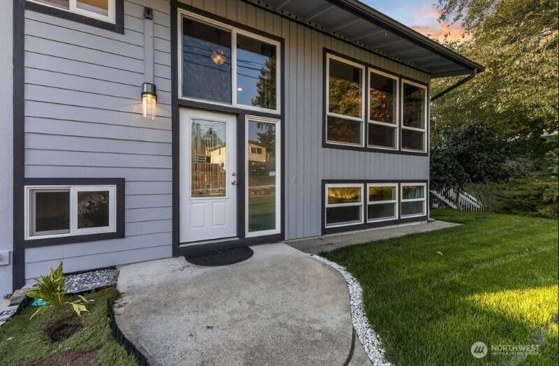University Place, WA 98466,4016 Brouse BLVD W