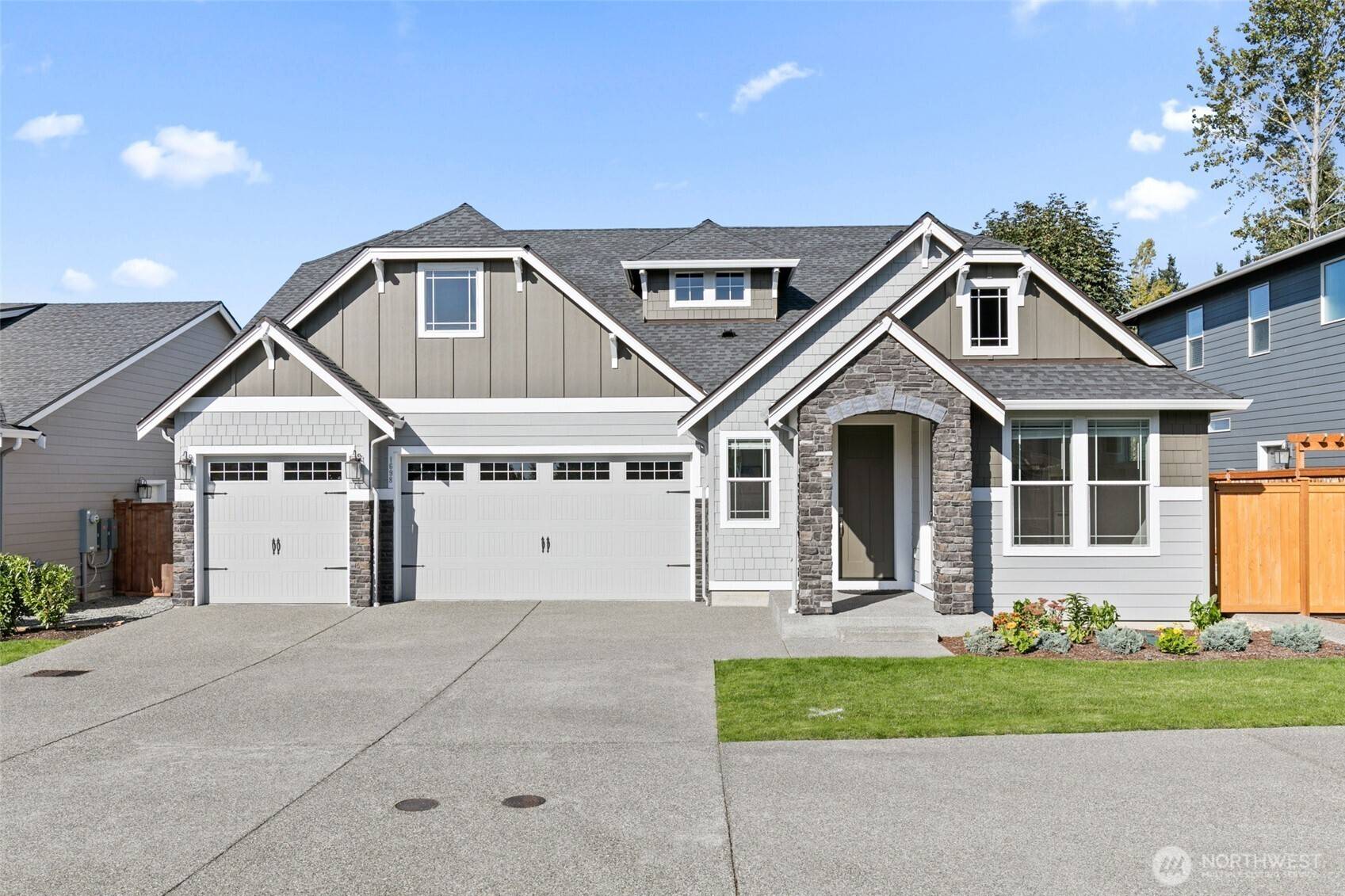 Federal Way, WA 98023,1698 SW 344th PL