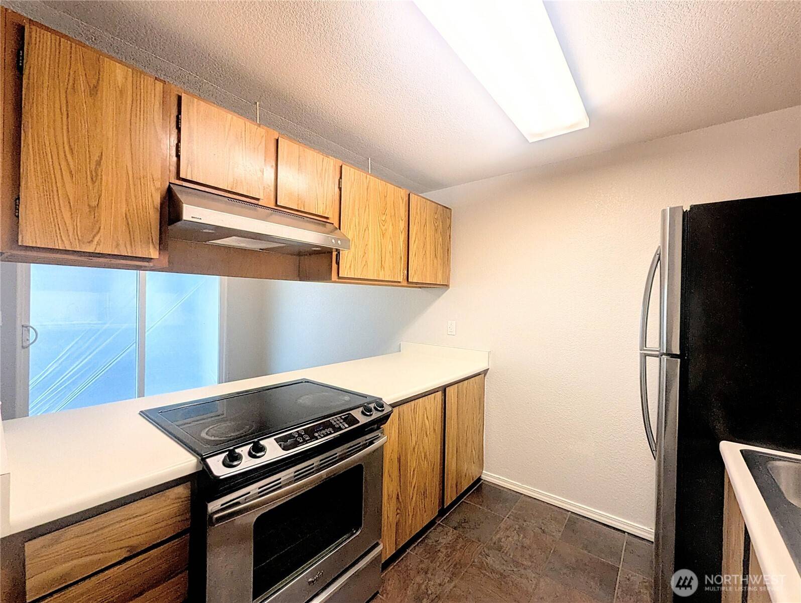 Shoreline, WA 98155,19853 25th AVE NE #116