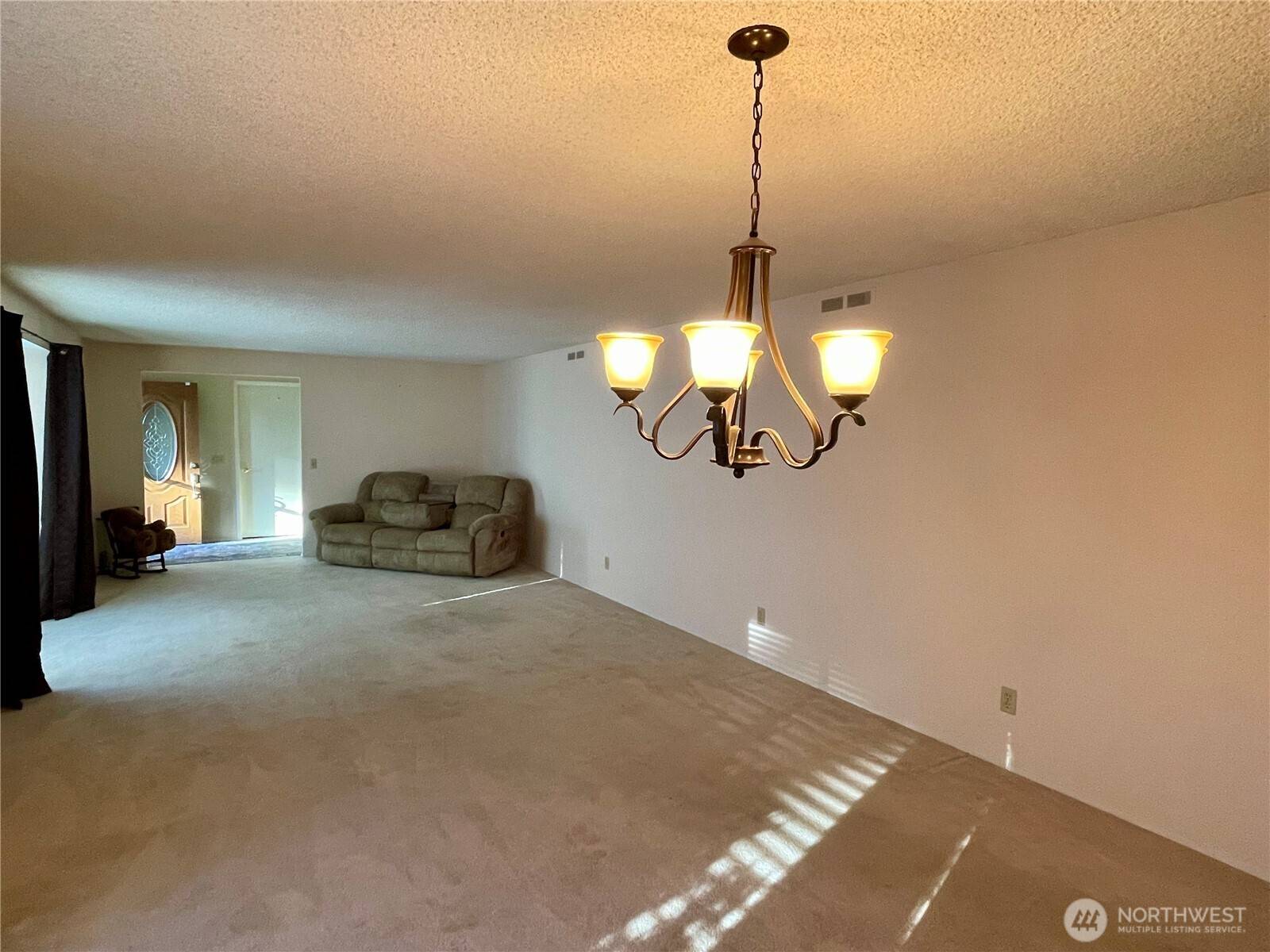 Oak Harbor, WA 98277,2137 Heritage WAY