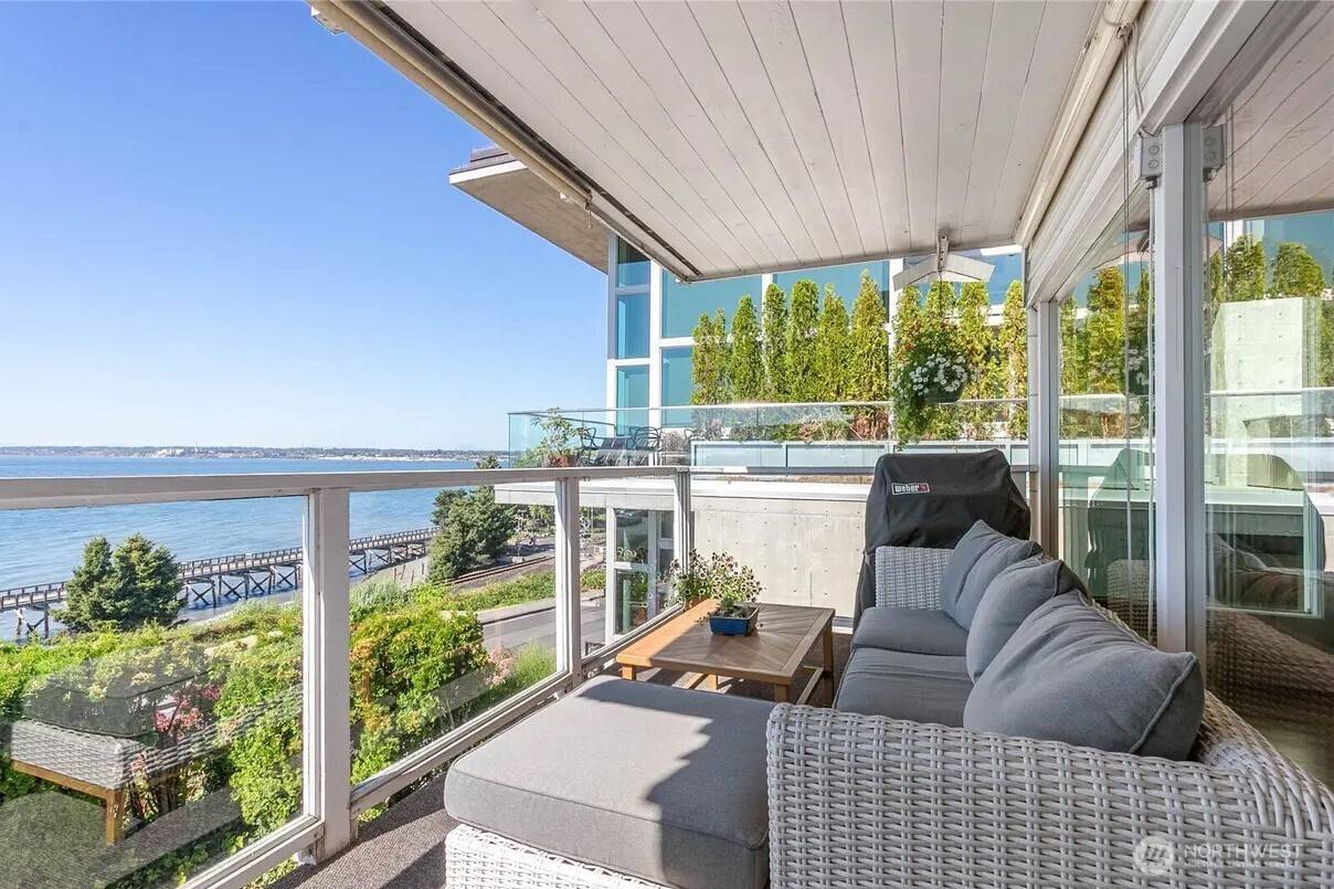 Bellingham, WA 98225,510 S State ST #2