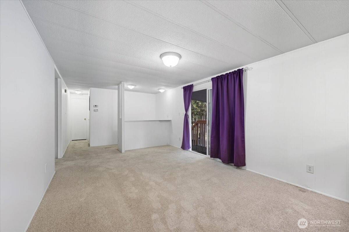 Bothell, WA 98012,2200 SE 196th ST #2